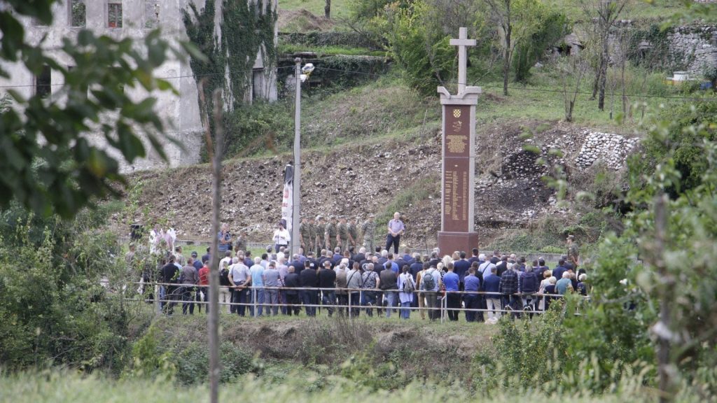 Комеморација за жртвите на масакрот во Грабовица. Фото: Денис Капетановиќ